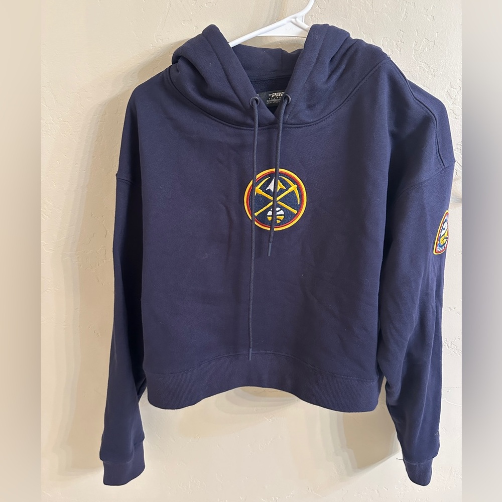 Women’s Nuggets sweater